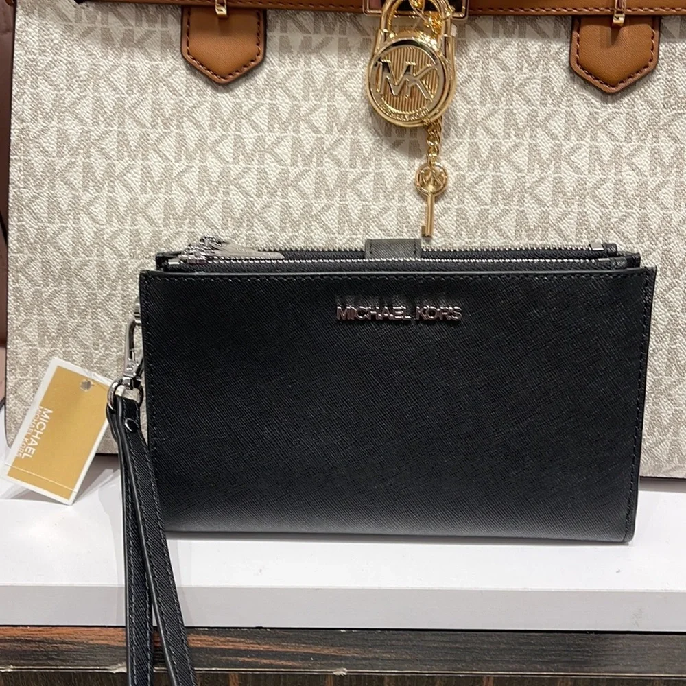 MICHAEL KORS LARGE DOUBLE ZIP WRISTLET WALLET PHONE CASE CLUTCH
Black - Picture 2 of 16